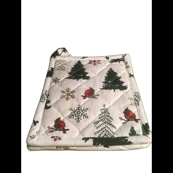 2 Christmas Themed Pot Holders With Trees, Cardinals and Snowflakes - Picture 1 of 2